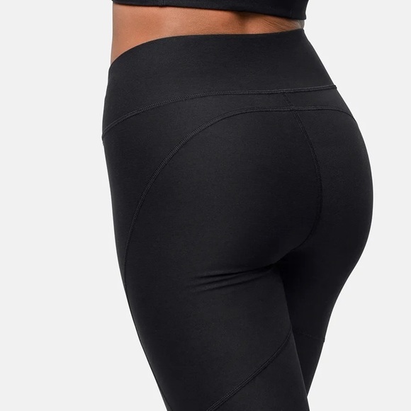 OUTDOOR VOICES Warm Up Legging in Black, Size Medium - Picture 2 of 7